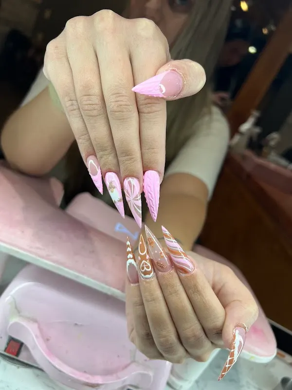 Daisy Nails & Spa Woodbury — Nail salon in Woodbury